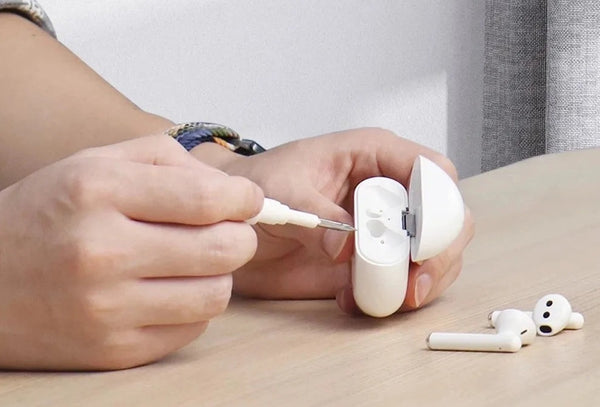 Earphones Cleaning Tool